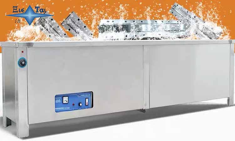 【潔泰】全自動(dòng)熔噴布噴絲板超聲波清洗機(jī) 【潔泰】全自動(dòng)熔噴布噴絲板超聲波清洗機(jī)