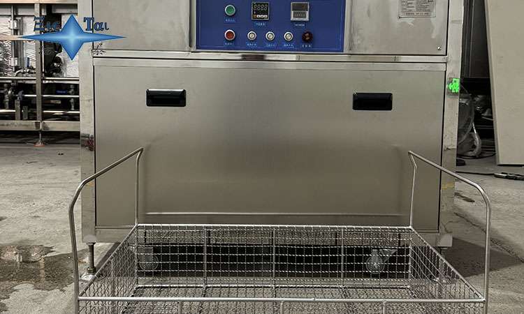 超聲波清洗機為什么用純水？揭秘水質對清洗效果與機器壽命的關鍵影響